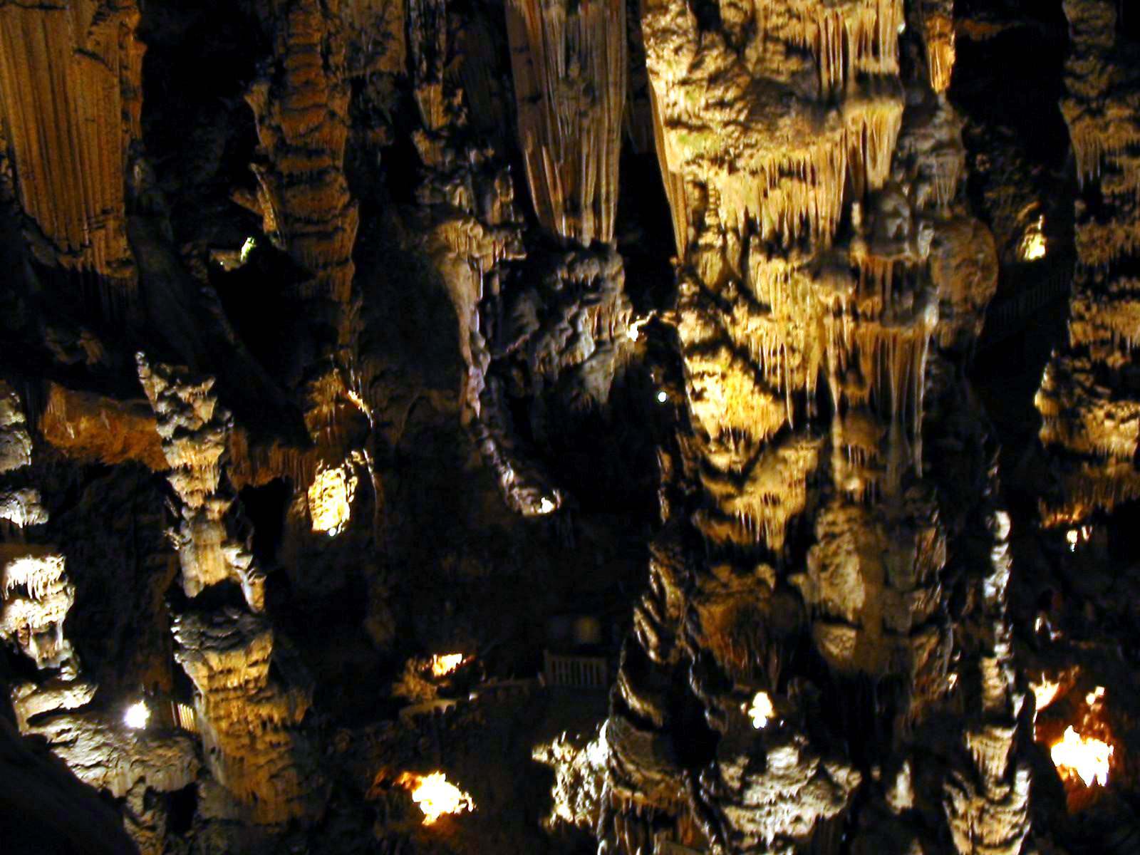 Cavernes et Grottes grotte des demoiselles