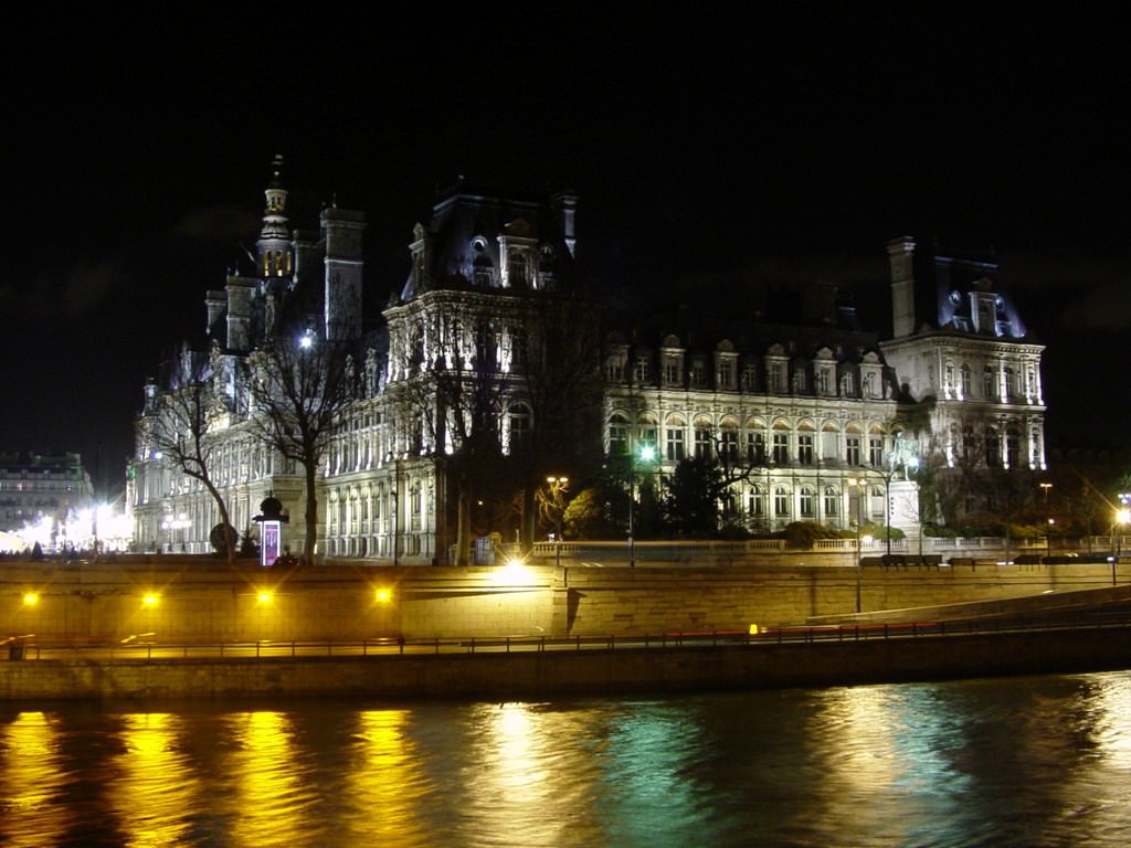 France Paris Hotel de ville en beauté