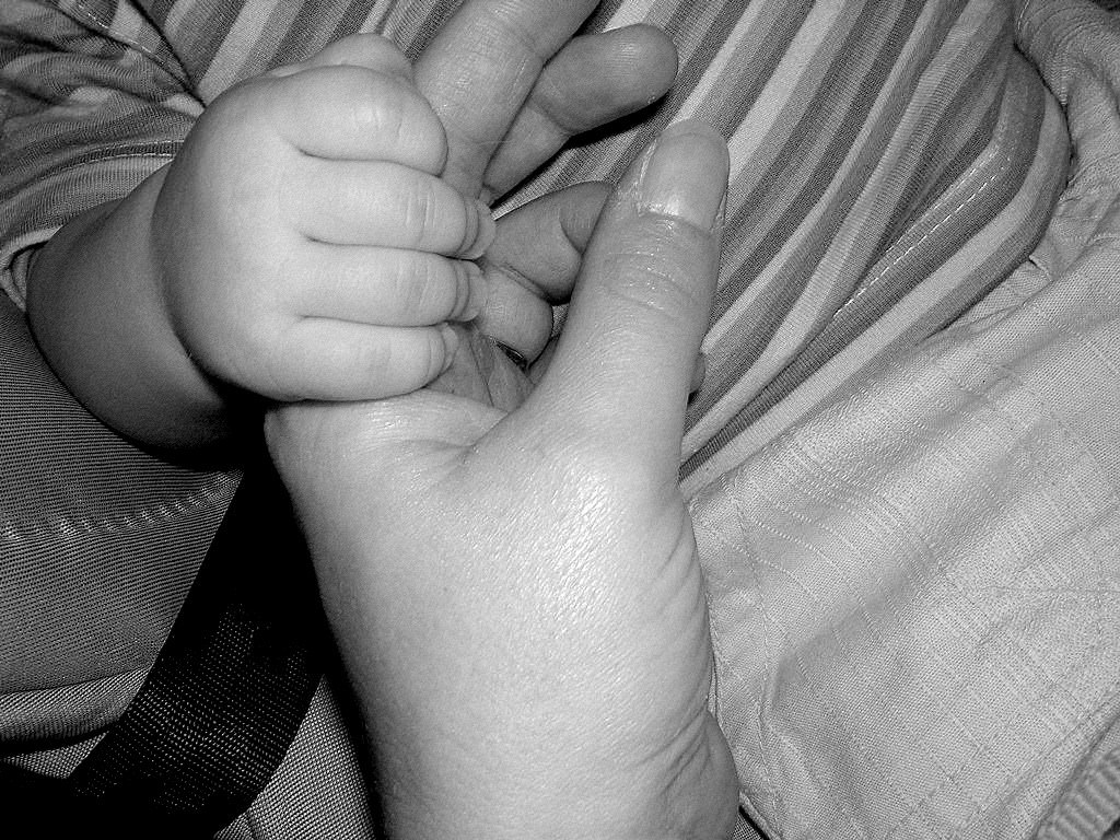 Bebes et Enfants main