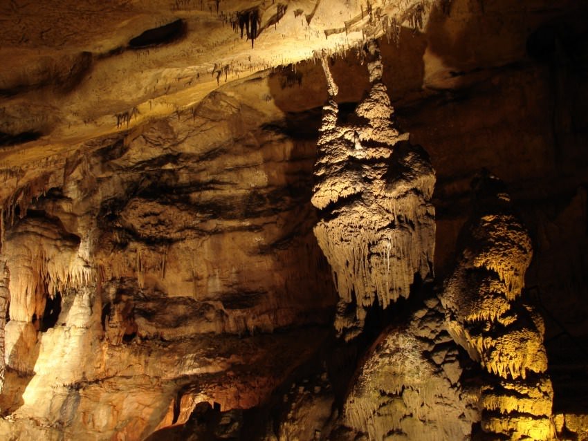 Cavernes et Grottes Grotte des MOIDON - Jura