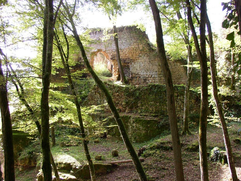 France Aquitaine ruines de la Madeleine