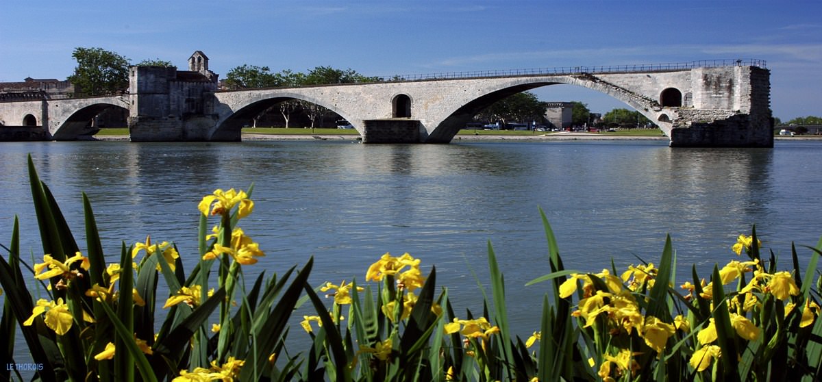 France Provence Alpes et Cote d Azur Le Bout d'un Pont en Avignon