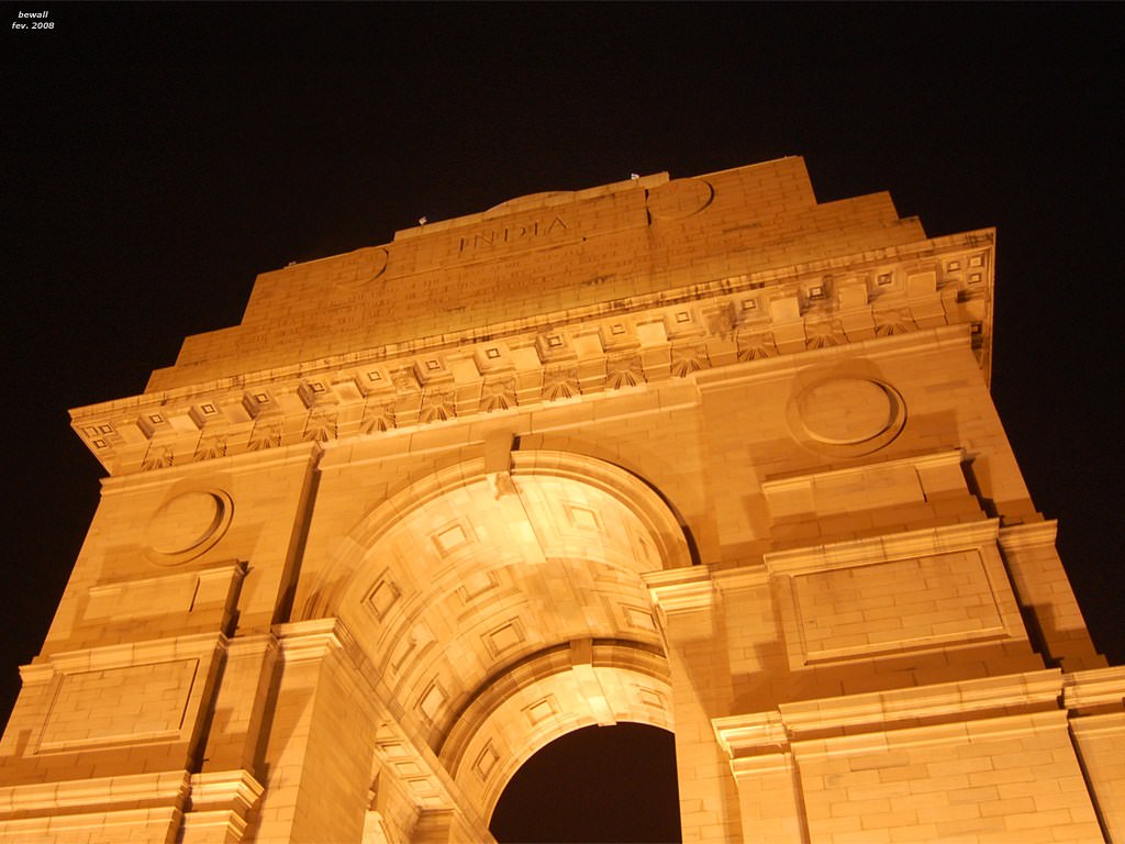 Inde New Delhi - porte de l'Inde - fev 2008 by bewall