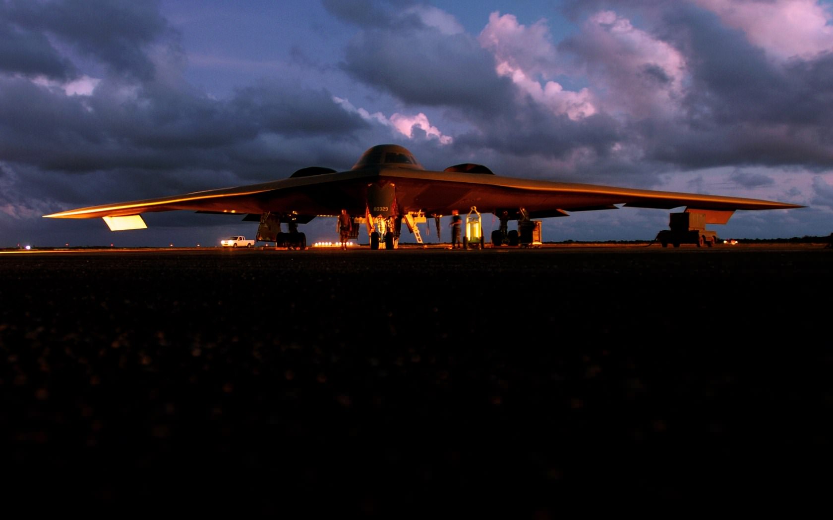 Avions militaires B-2B-Spirit Waiting