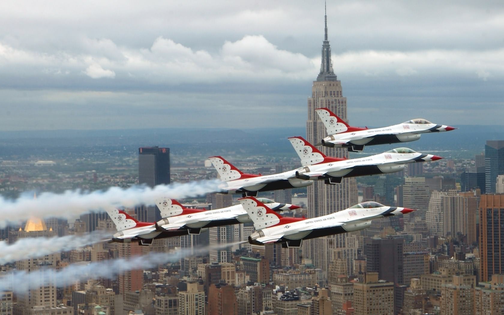 Avions militaires Thunderbirds over New York