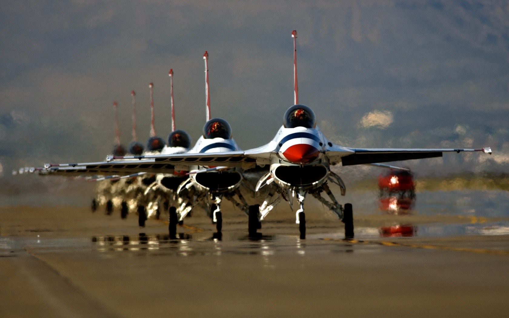Avions militaires Thunderbirds Ready To Go