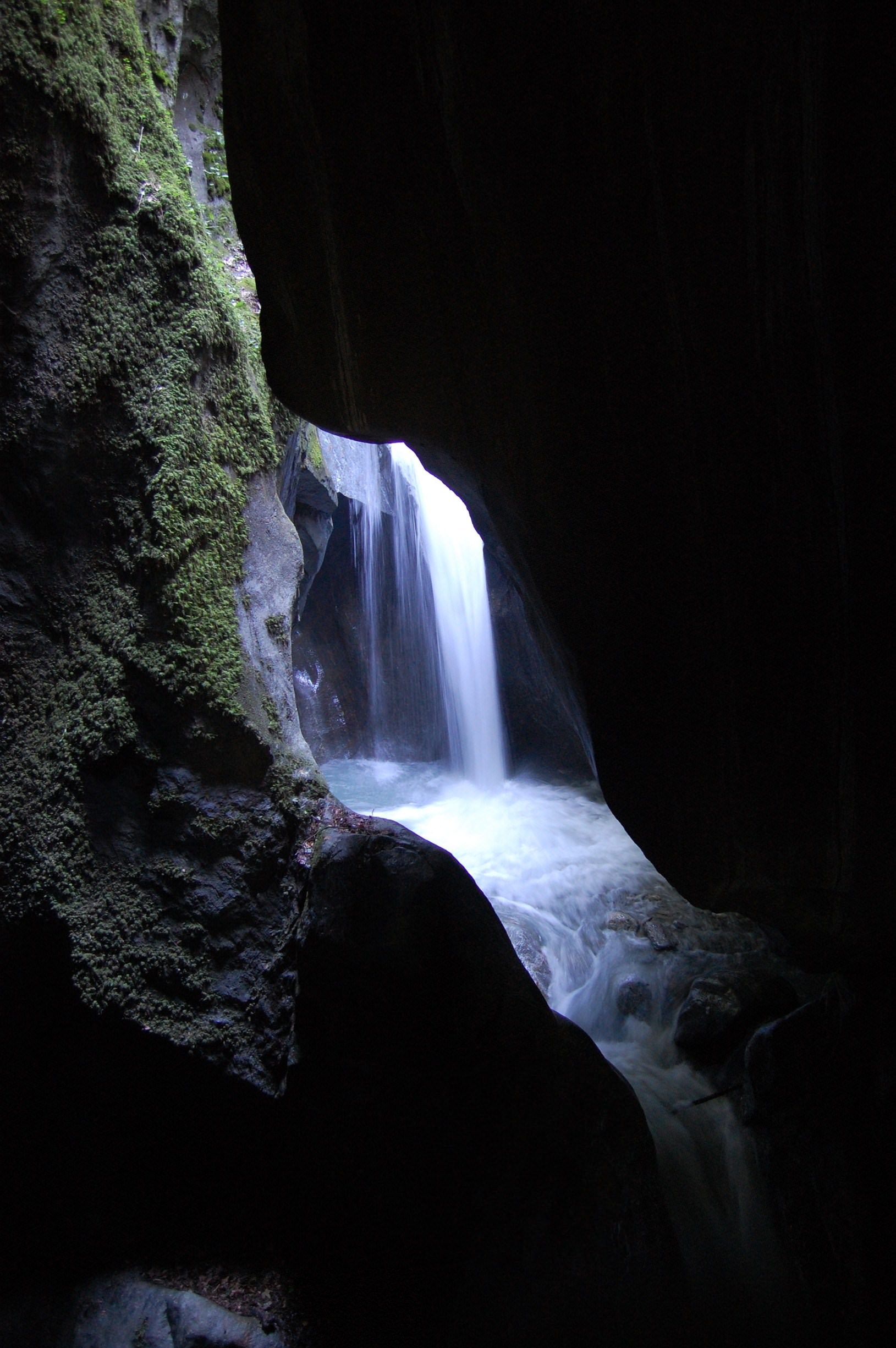 Cascades et Chutes La grotte des nymphes