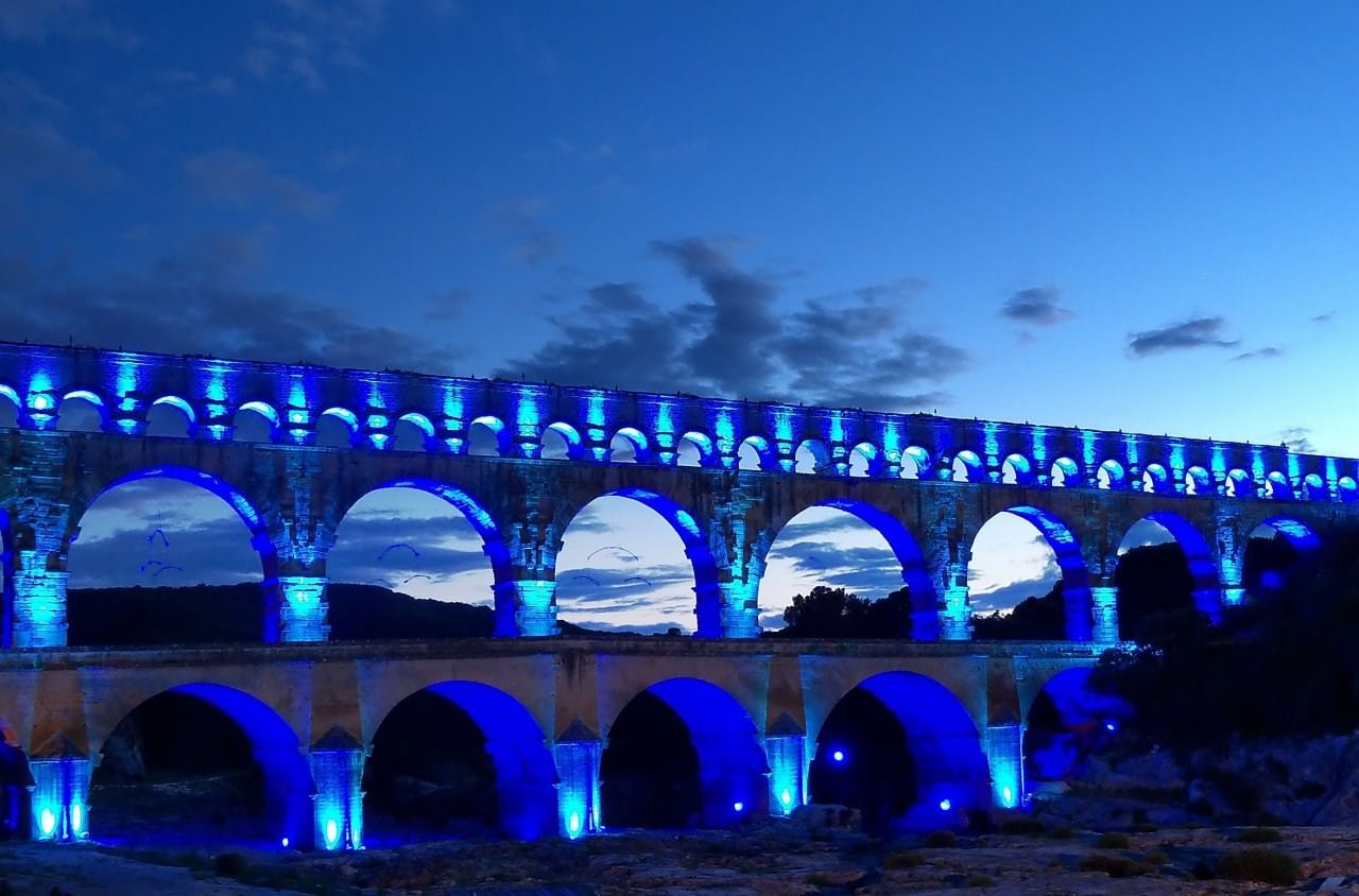 France Languedoc Roussillon Le groupe F au Pont du gard (30)