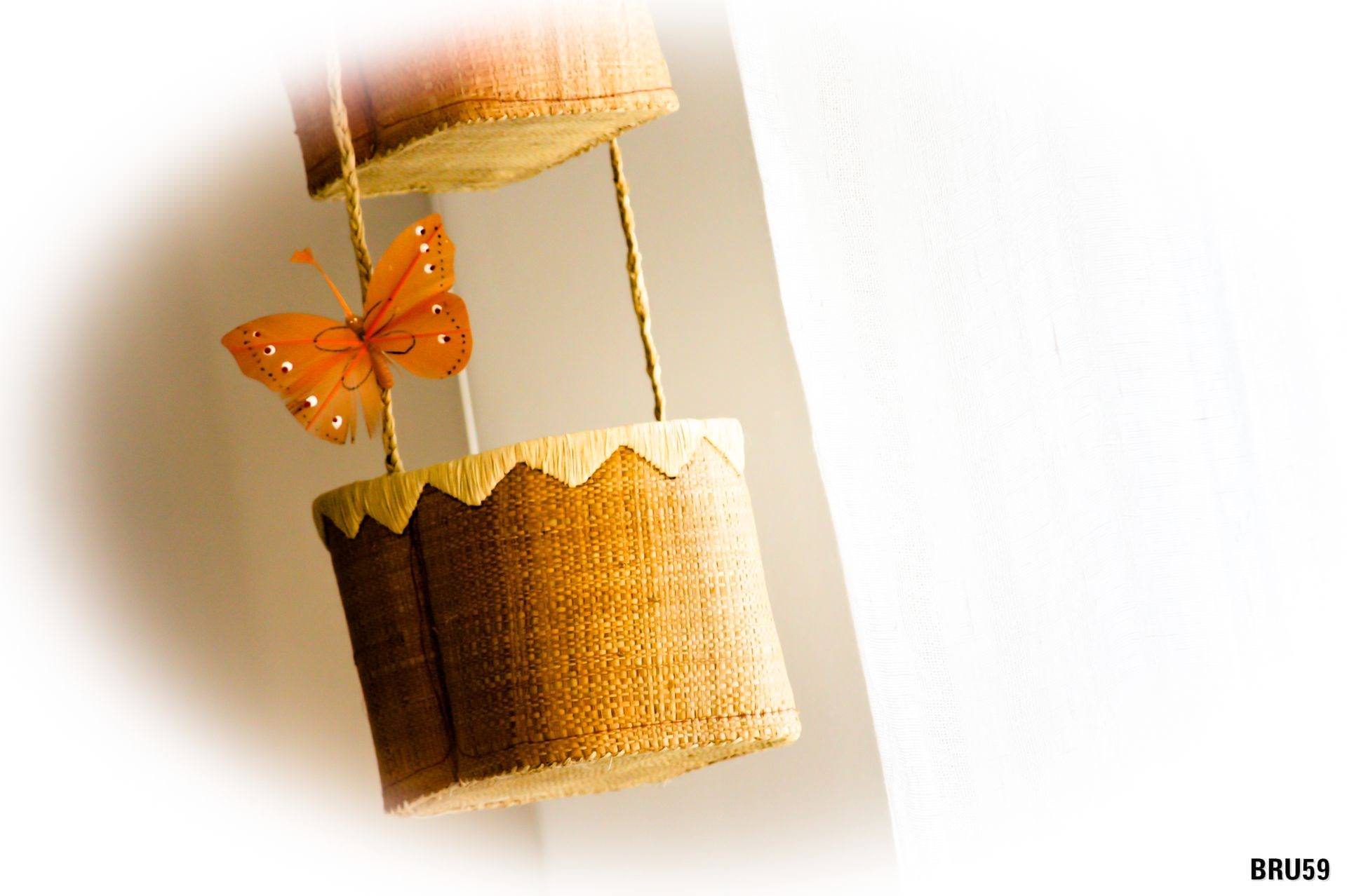 Decoration Papillon sur suspension orange