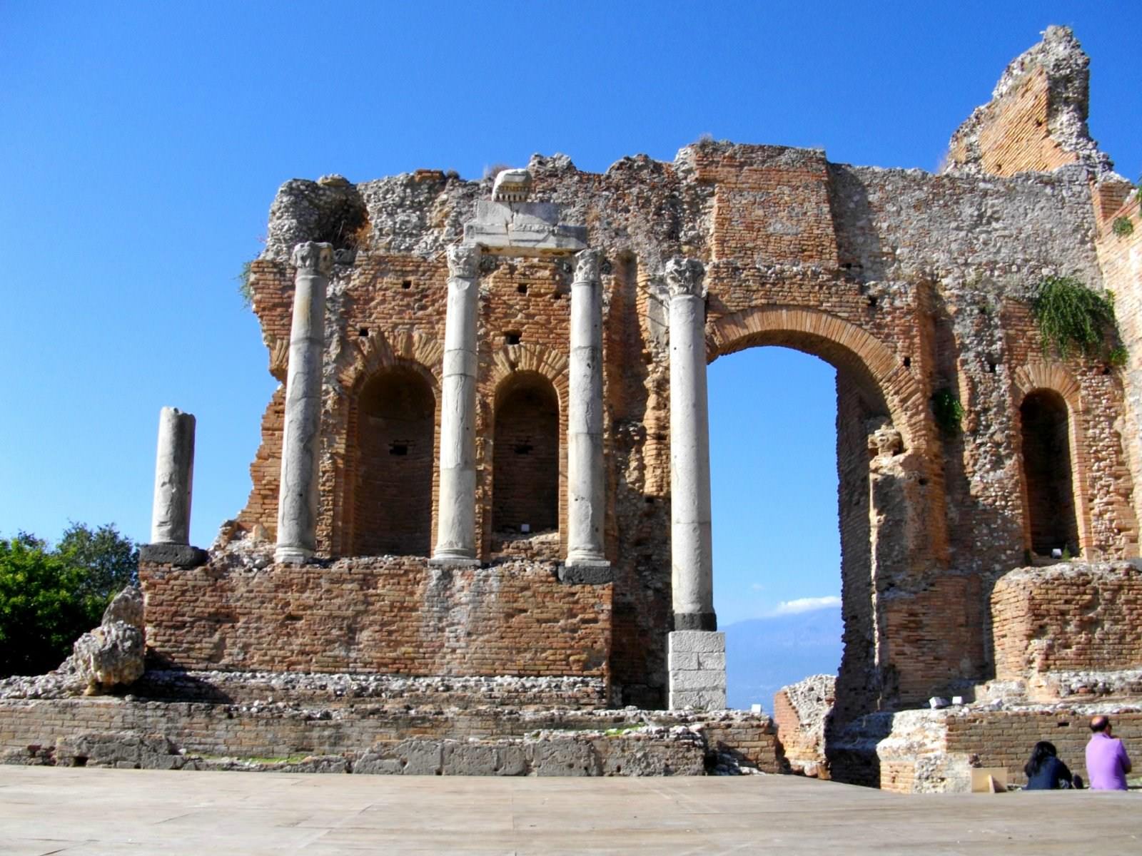Ruines et Vestiges thêatre antique romain