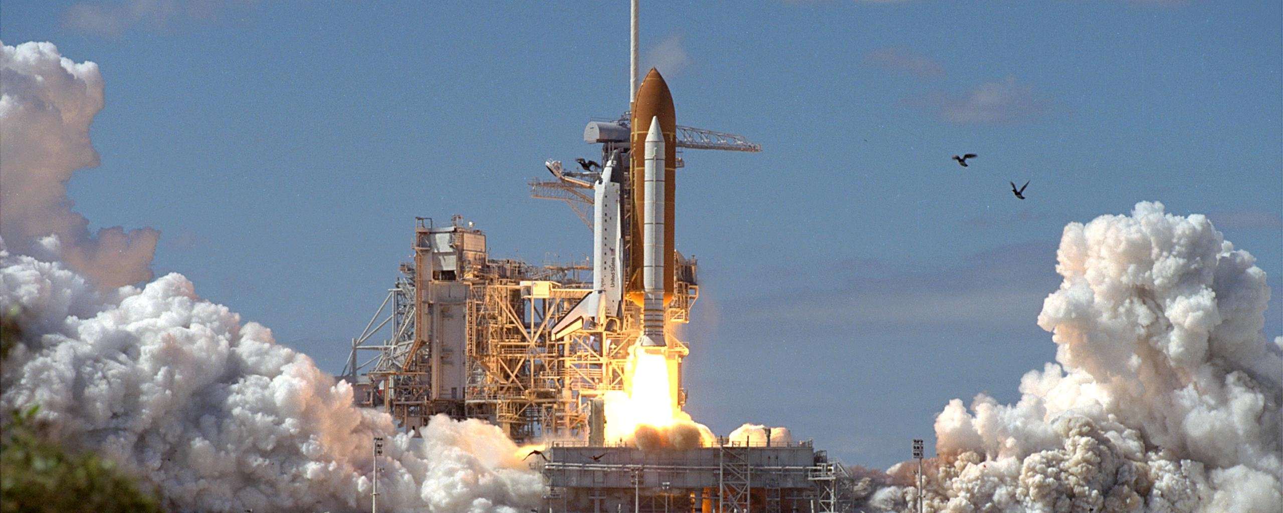 Espace STS 66 Launch