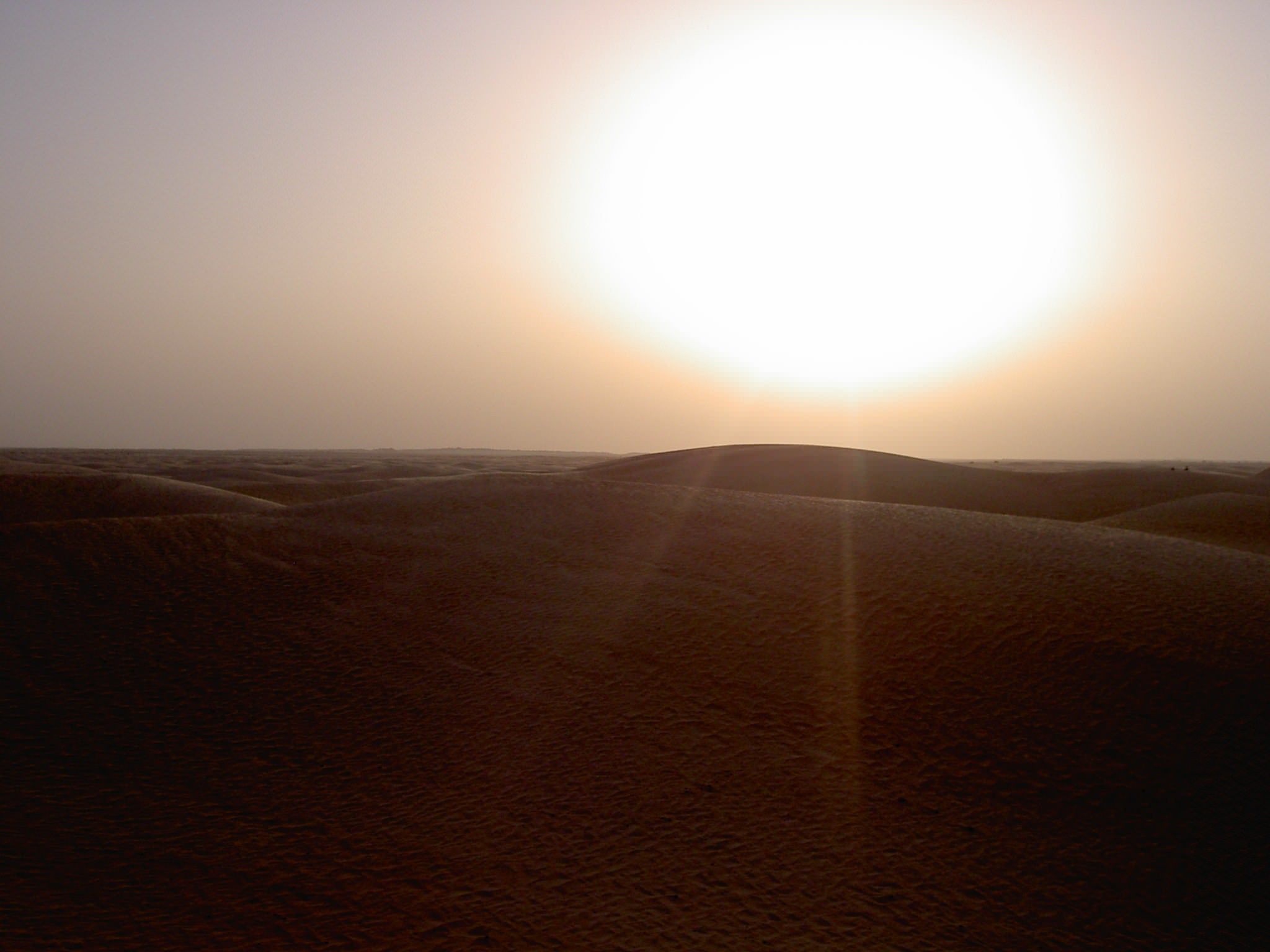 Tunisie Couché de soleil dans le désert