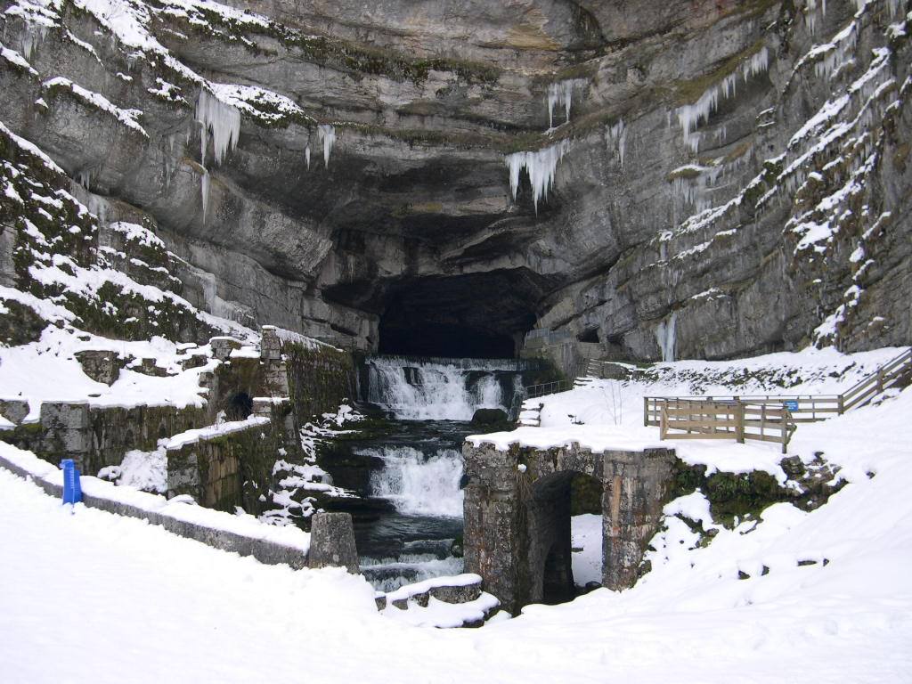 France Franche Comte la source de la loue dans le doubs