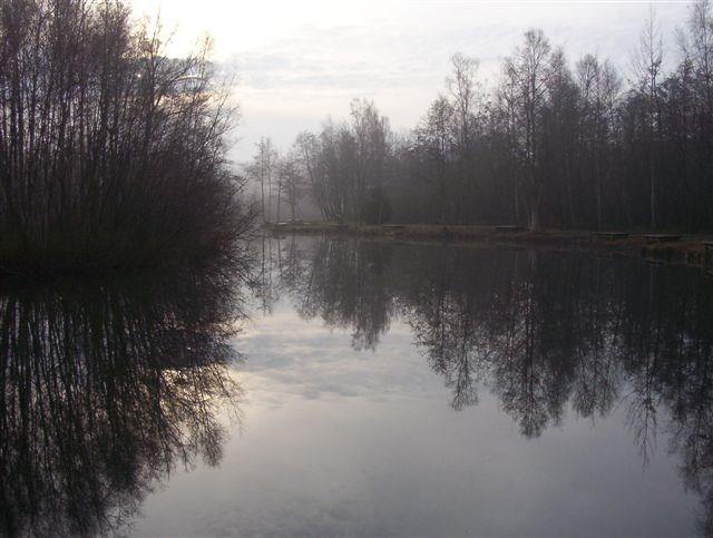 Lacs et Etangs Un étang près de Saint-Quentin