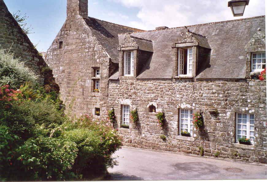 Maisons Locronan en Bretagne pure merveille