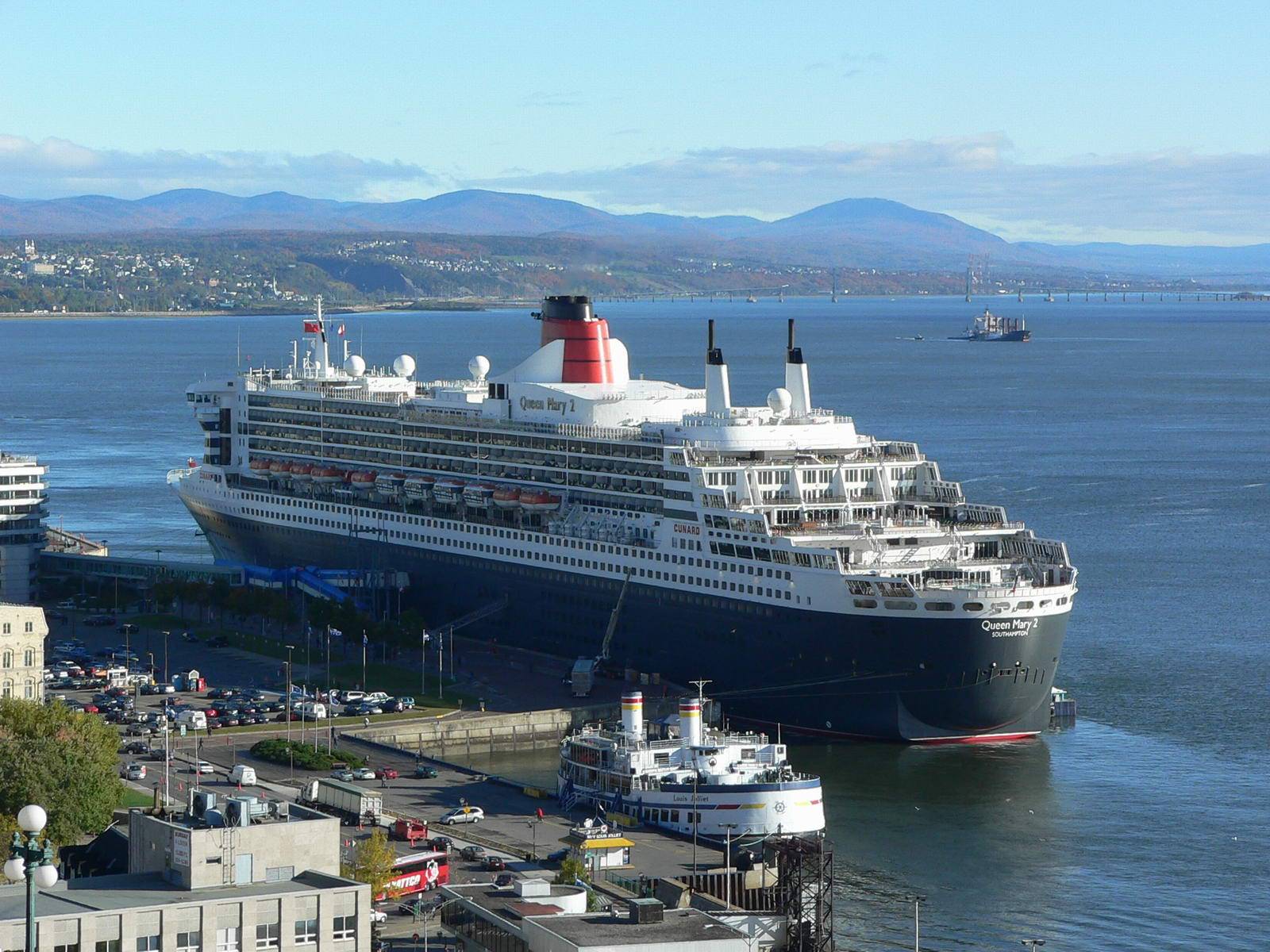 Paquebots Le Queen Mary 2 à Québec