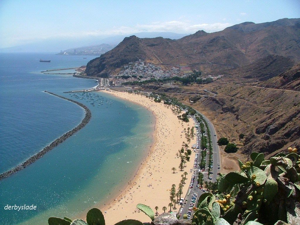 Les Canaries la plage teresitas, Tenerife
