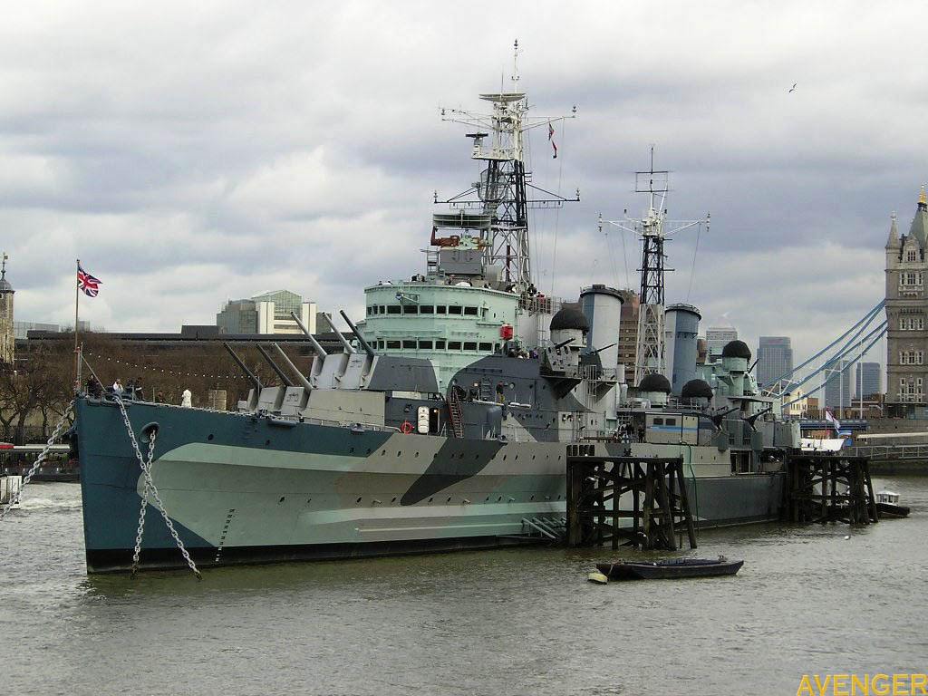 Batiments de Guerre HMS BELFAST