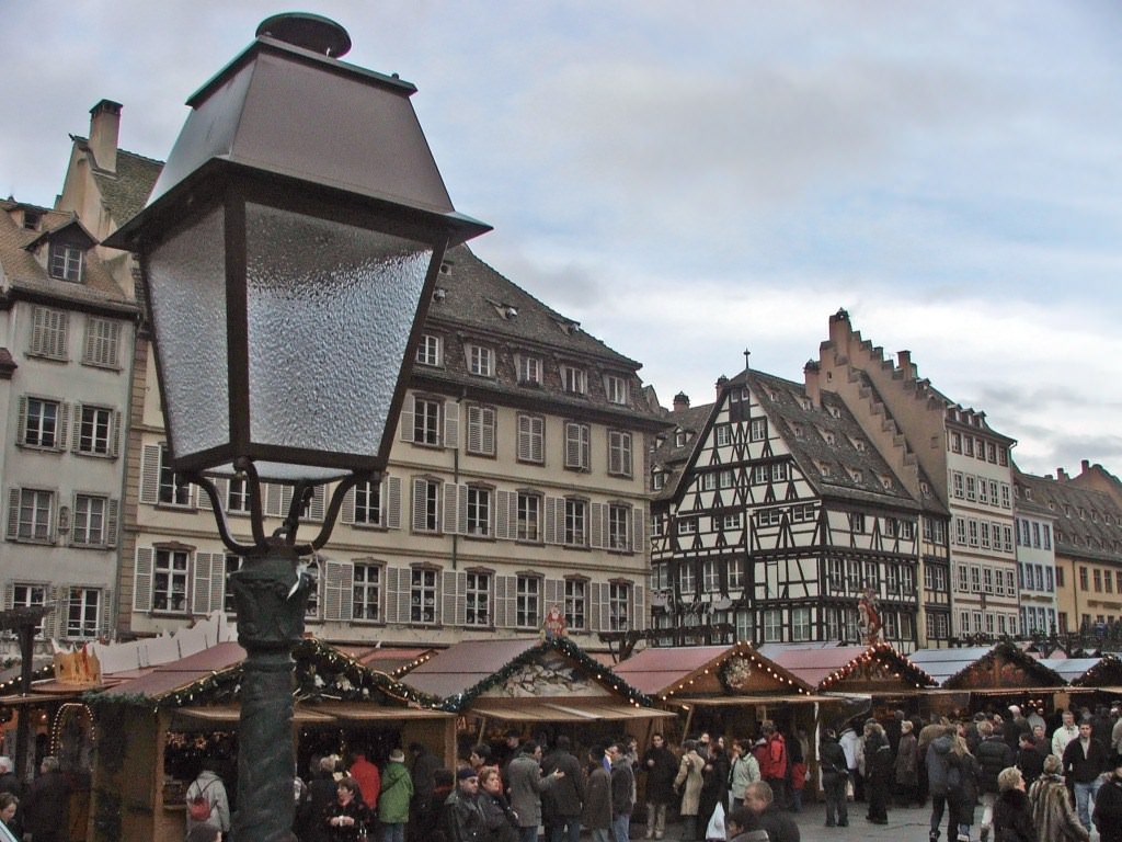France Alsace Strasbourg - Le Marché de Noel : Place de la Cathé