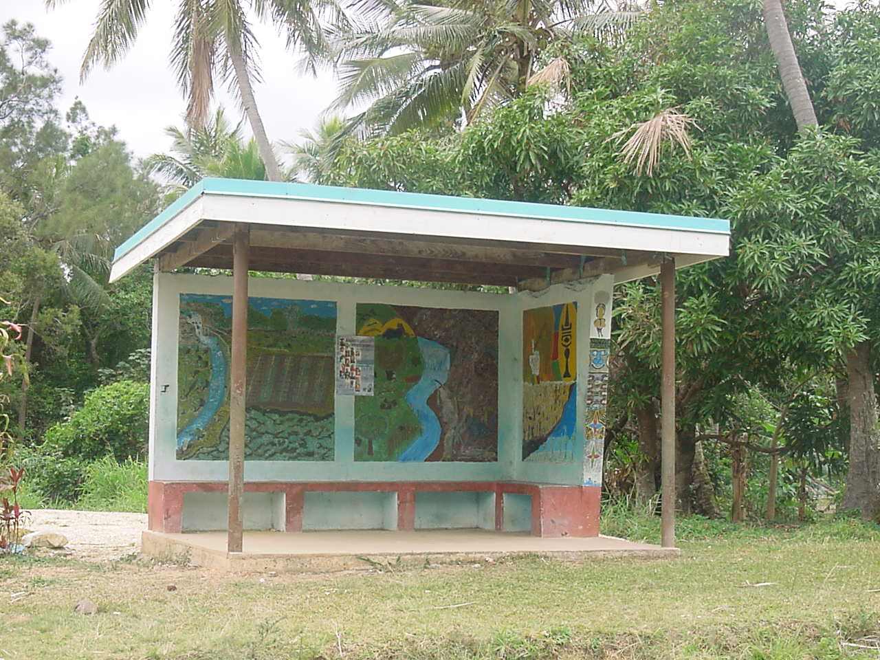 Nouvelle Caledonie les abris-bus sur la côte est