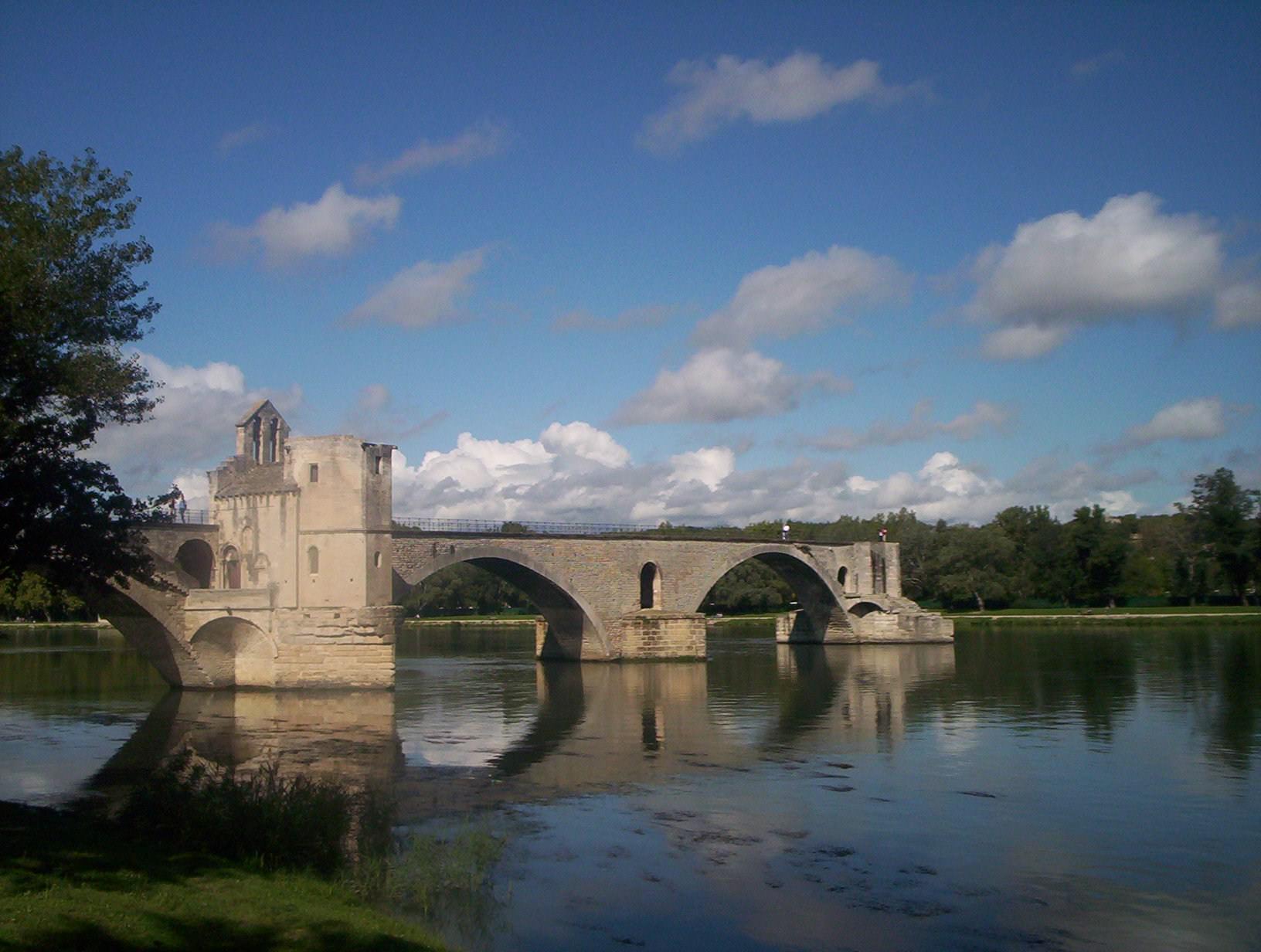 Ponts et Aqueducs le pont d'Avignon