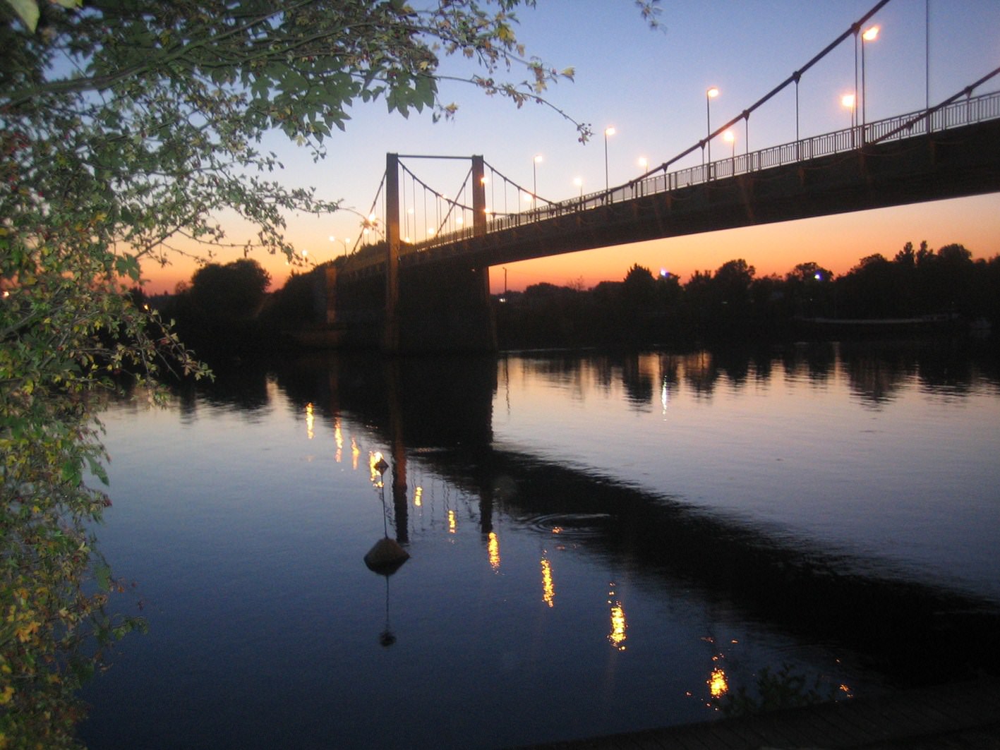Ponts et Aqueducs J'ai réussi une photo de nuit!!