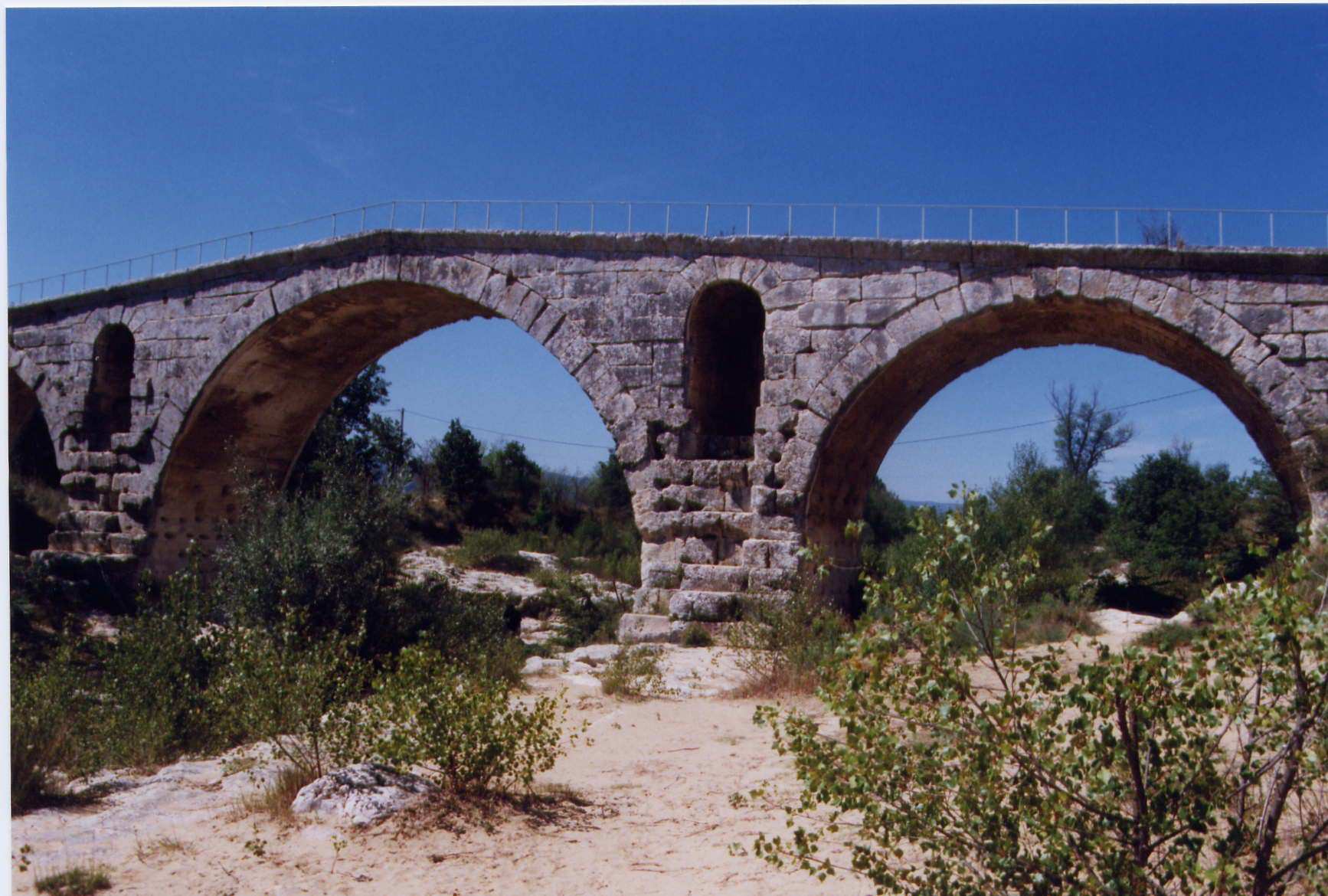 Ponts et Aqueducs Pont dans le Vaucluse