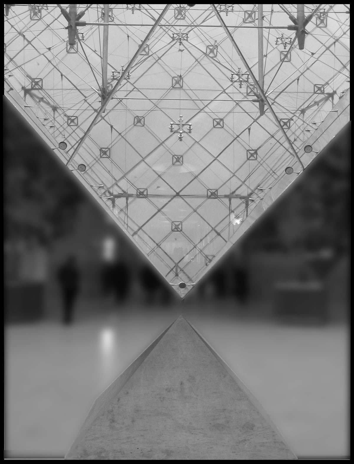 Monde moderne La pyramide du Louvre