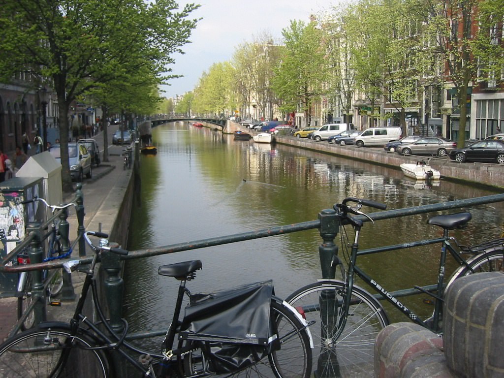 Pays Bas Canal à Amsterdam (1)