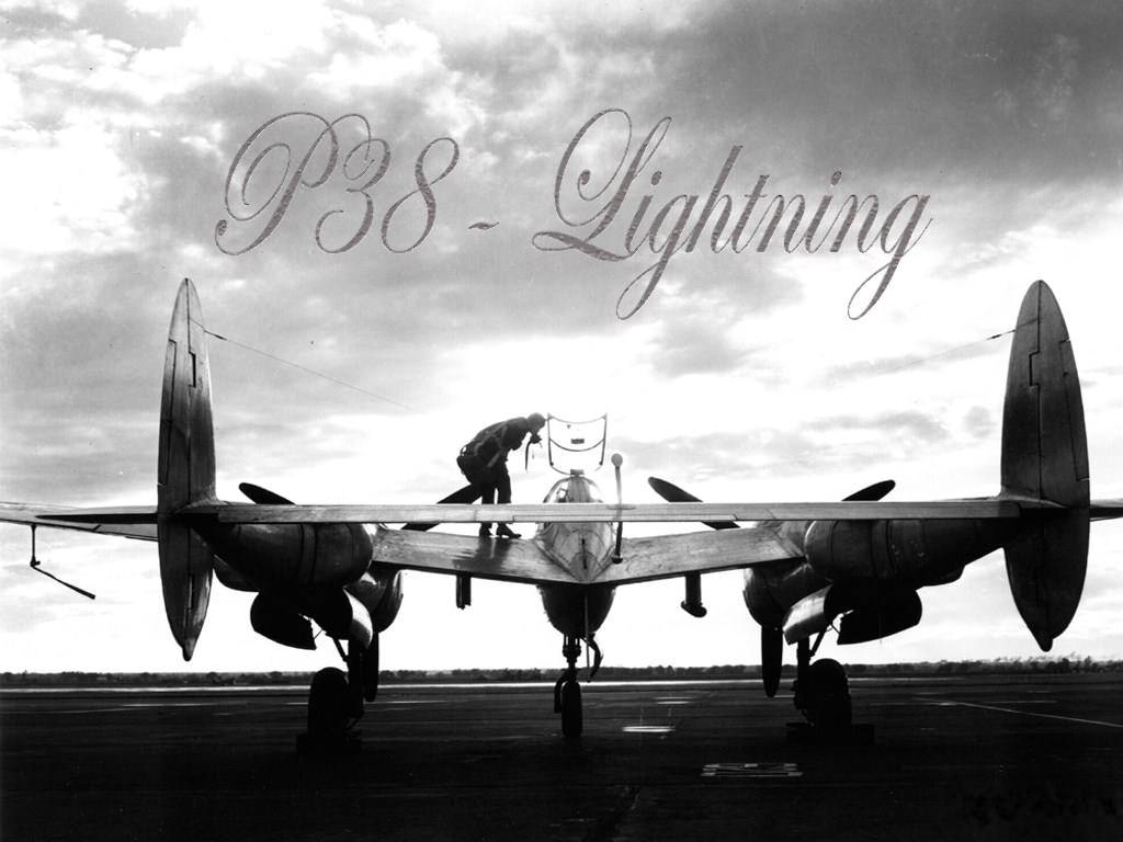 Avions militaires p38-lightning