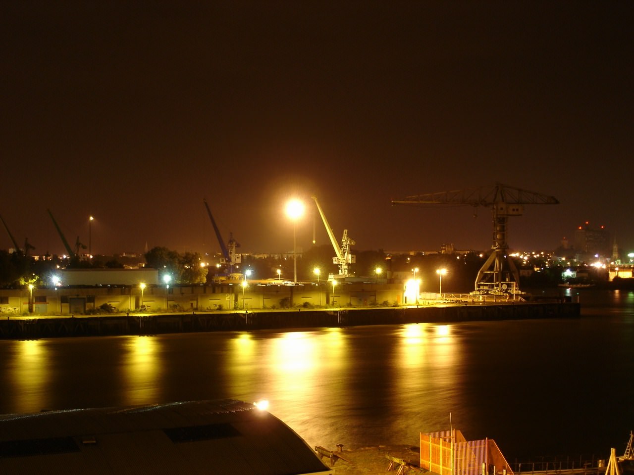 Ports Ancien port de Nantes la nuit